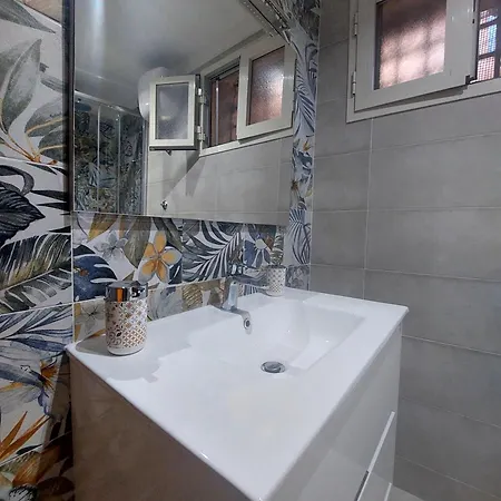 Maison Partenopea Tatil Evi